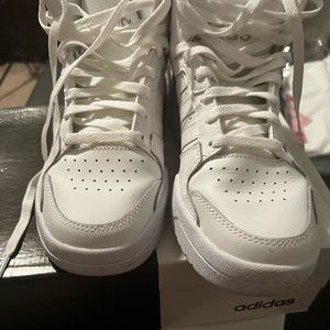 Men Size 8 Adidas Sneakers all white.